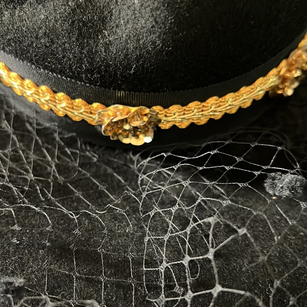 Black hat - Picture 3 of 4